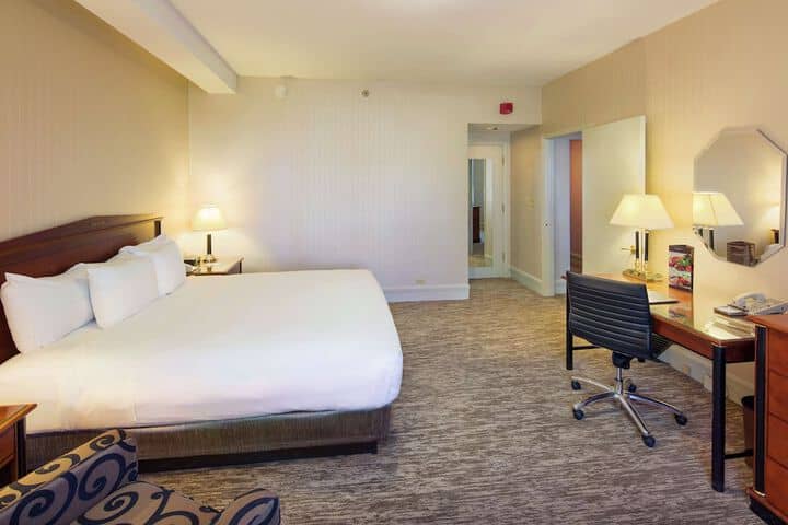 Room 16 of 85